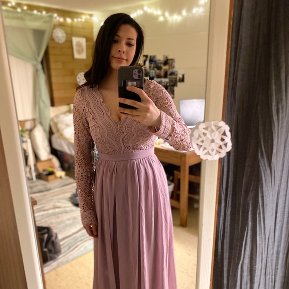 Meet your Posher, Olivia - Picture 2 of 5